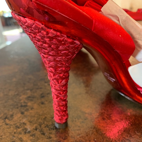 🌈 Jessica Bennett Fergie Strappy Heels - Picture 4 of 7